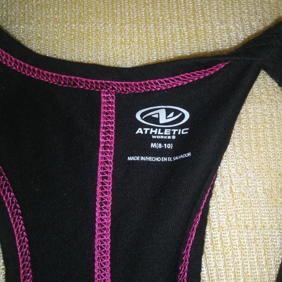 Black tank top - Picture 2 of 2